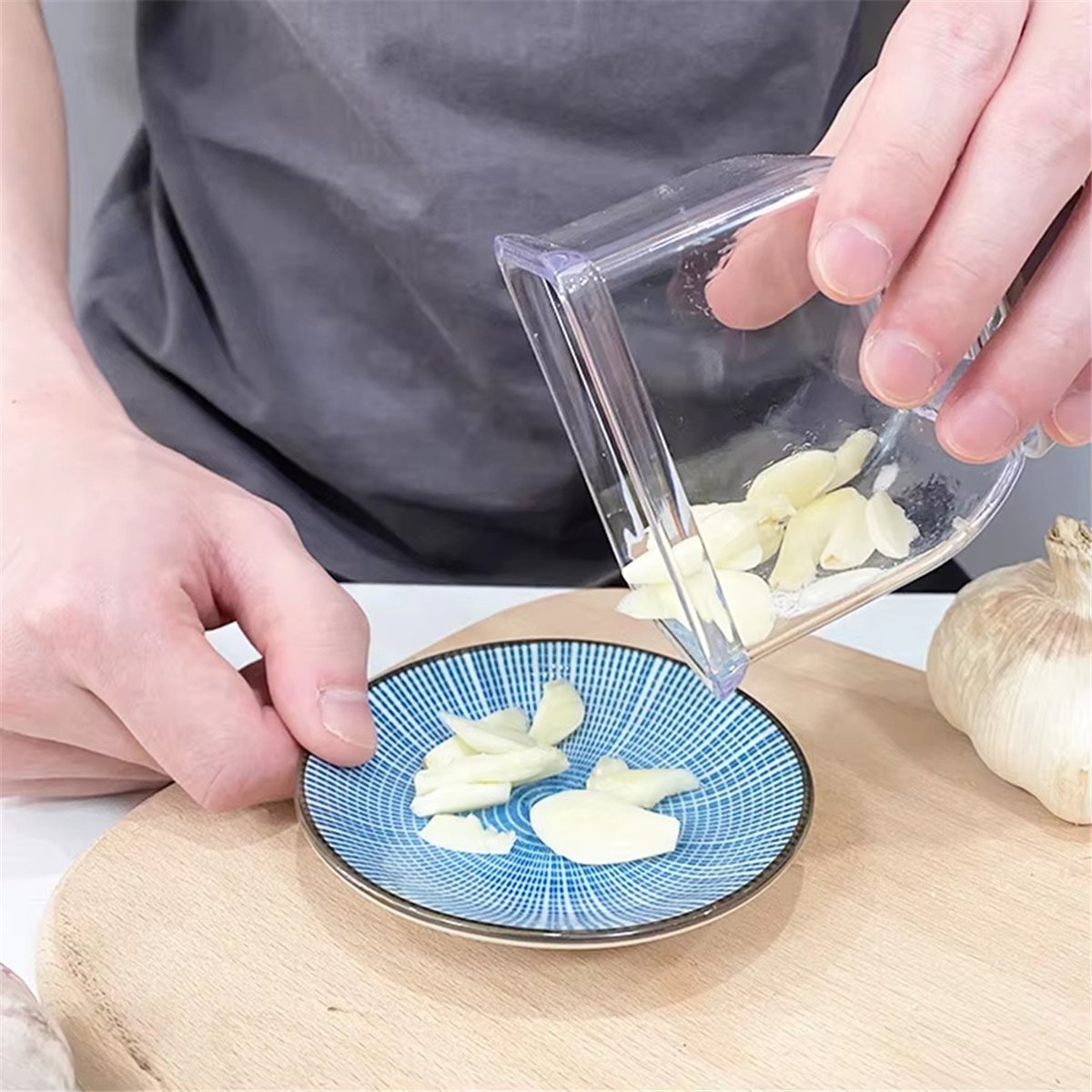ชุดเครื่องกดและปอกกระเทียม N14 - Kitchen Gadgets Essential บทวิจารณ์และราคา